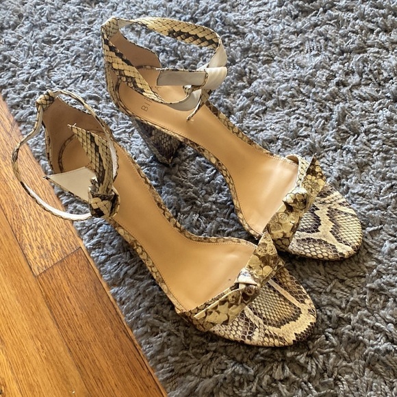 Alexandre Birman Clarita Bow Python Block Heel Sandals Size 40 - Picture 5 of 14